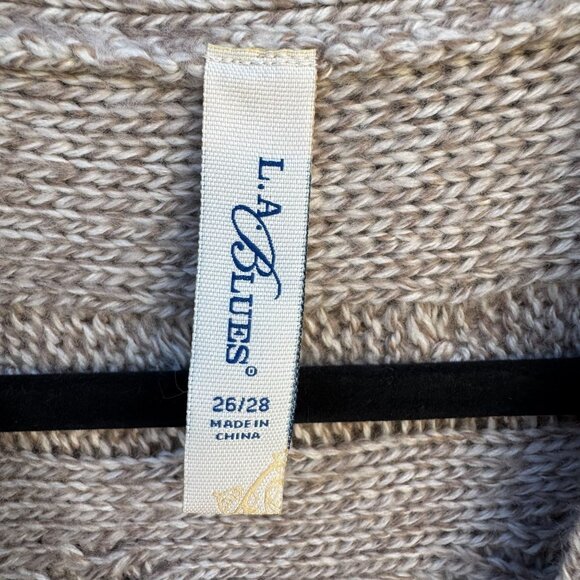 LA Blues Chunky Cable Knit Soft Gray Short Sleeve One Button Cardigan Sweater - Picture 2 of 10